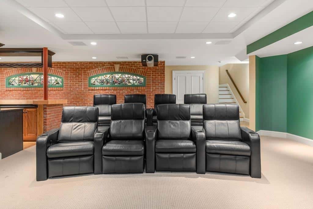 16 Driftwood Lane Weston MA 02493