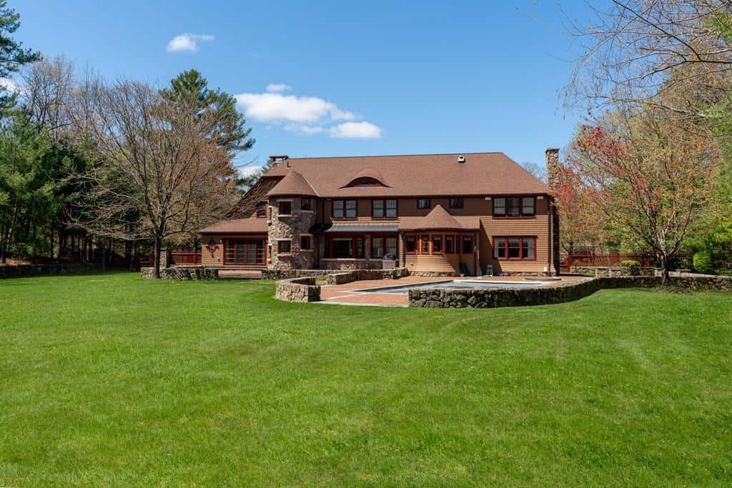 16 Driftwood Lane Weston MA 02493