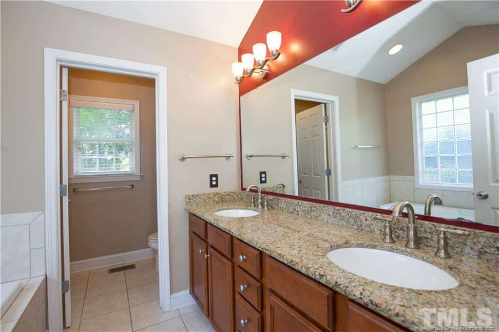 3512 Sunchase Court Fayetteville NC 28306