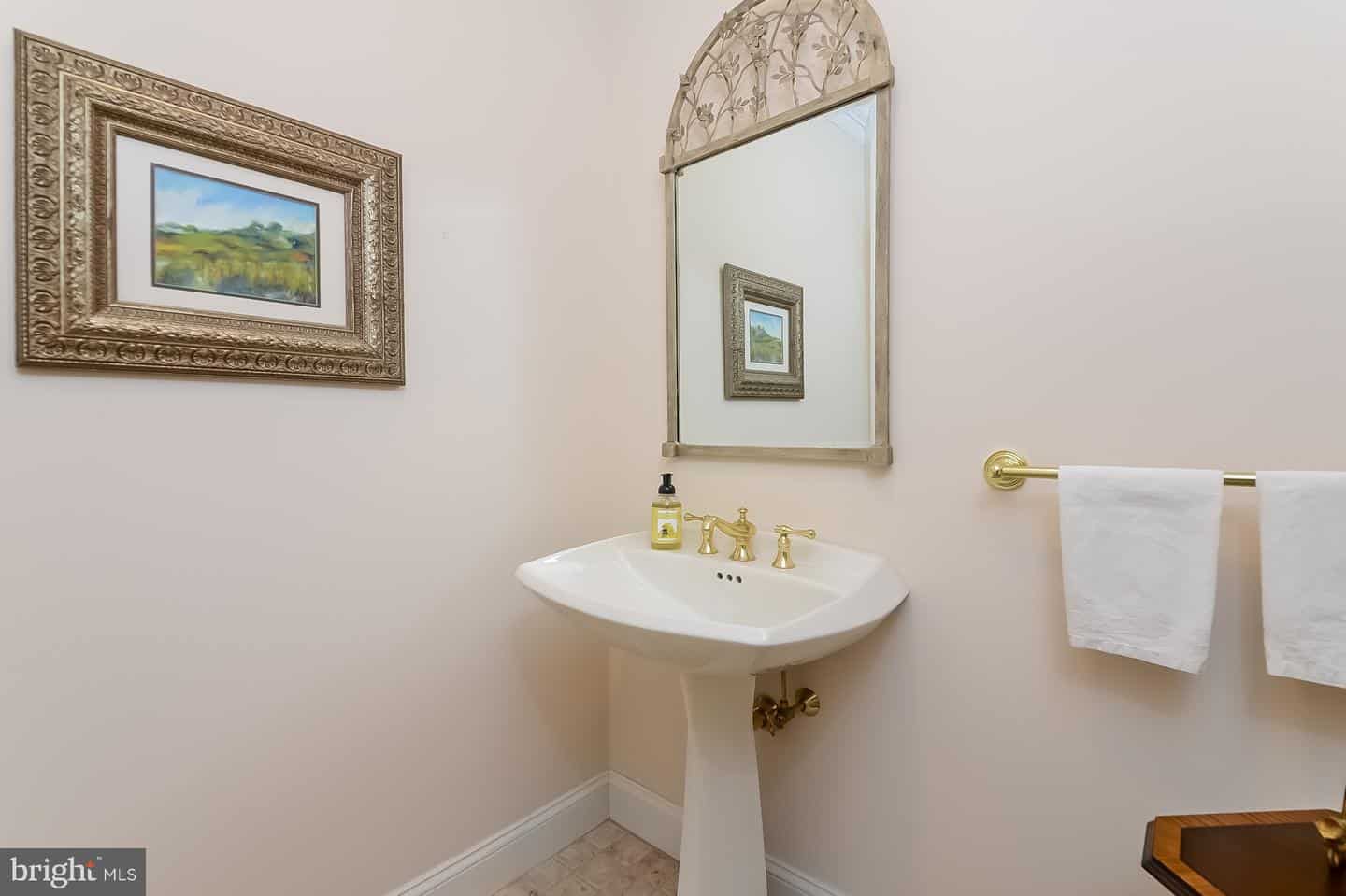 6 Douglass Lane Chester Springs PA 19425