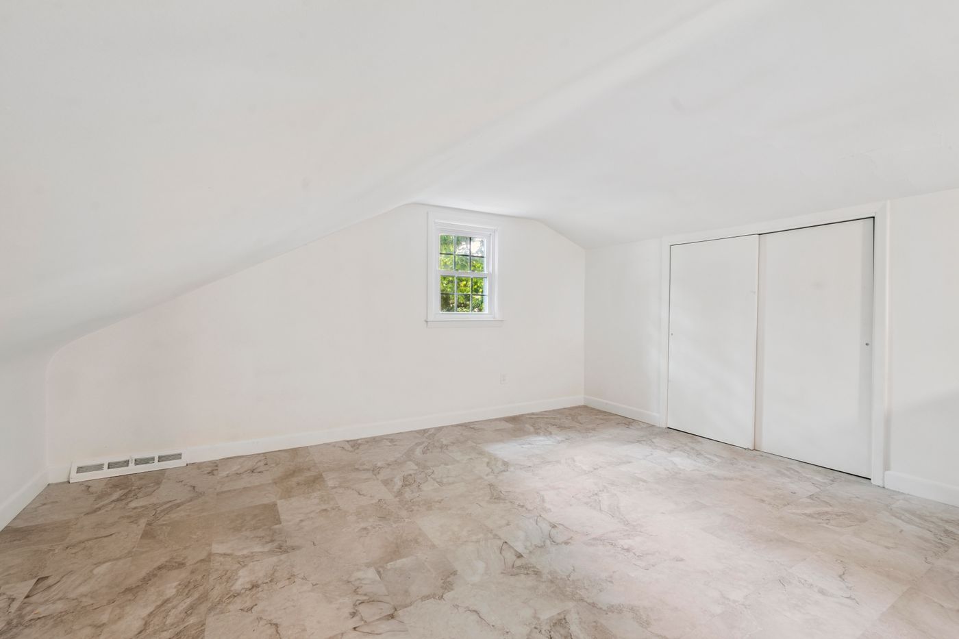 8 Captain's Lane Mattapoisett MA 02739