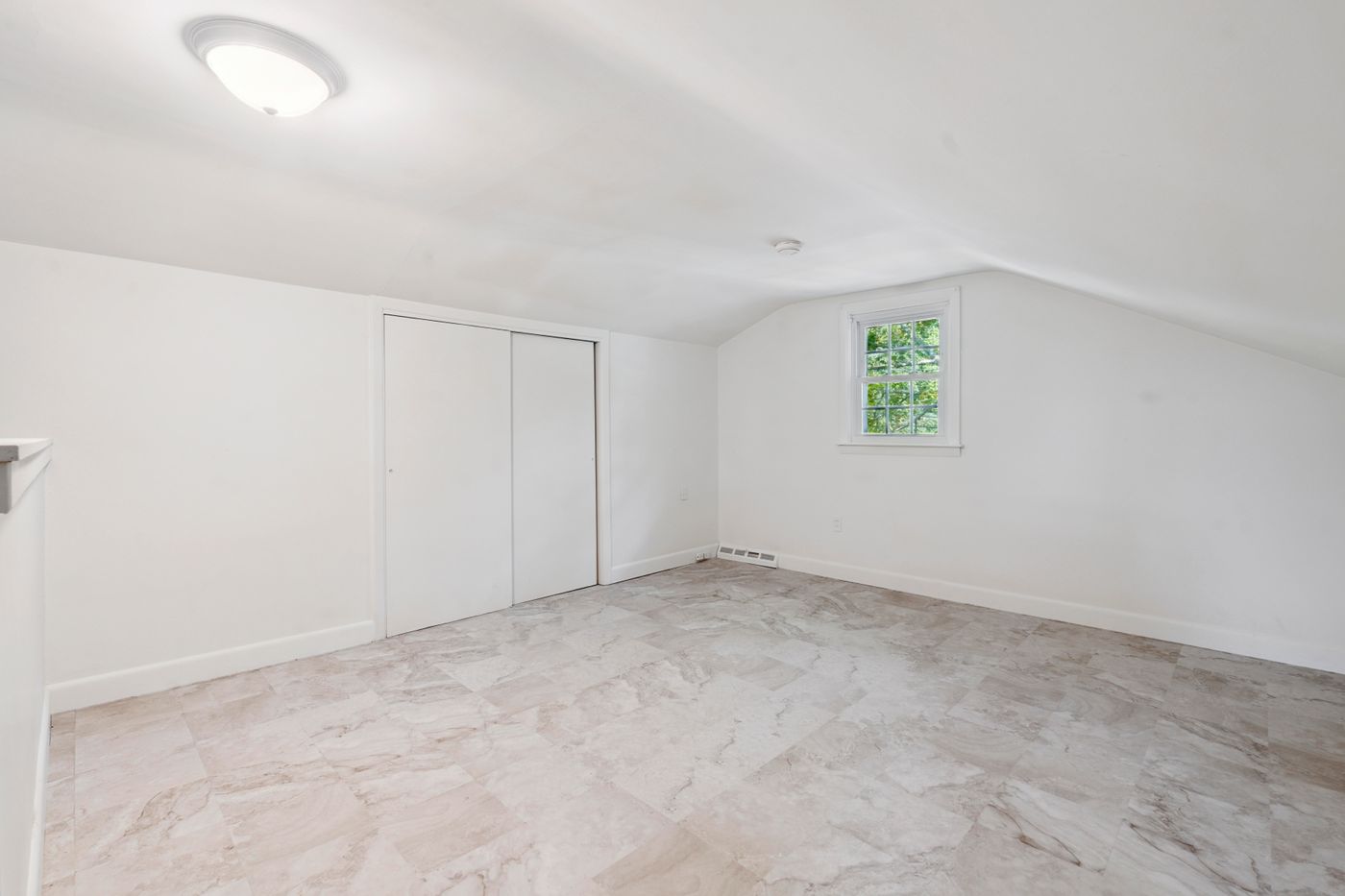 8 Captain's Lane Mattapoisett MA 02739