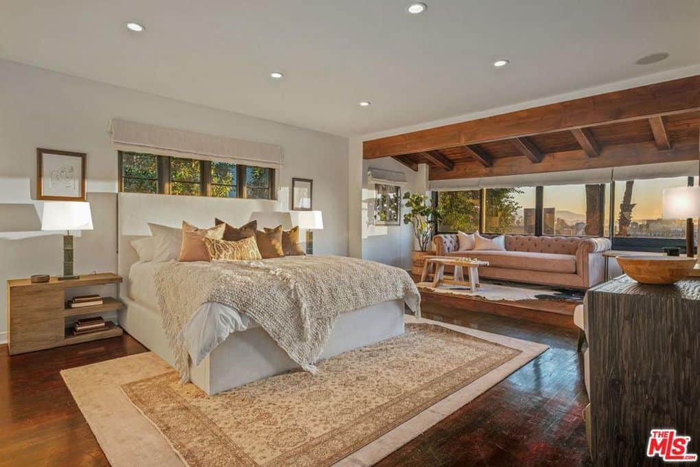 8247 Roxbury Road Los Angeles CA 90069