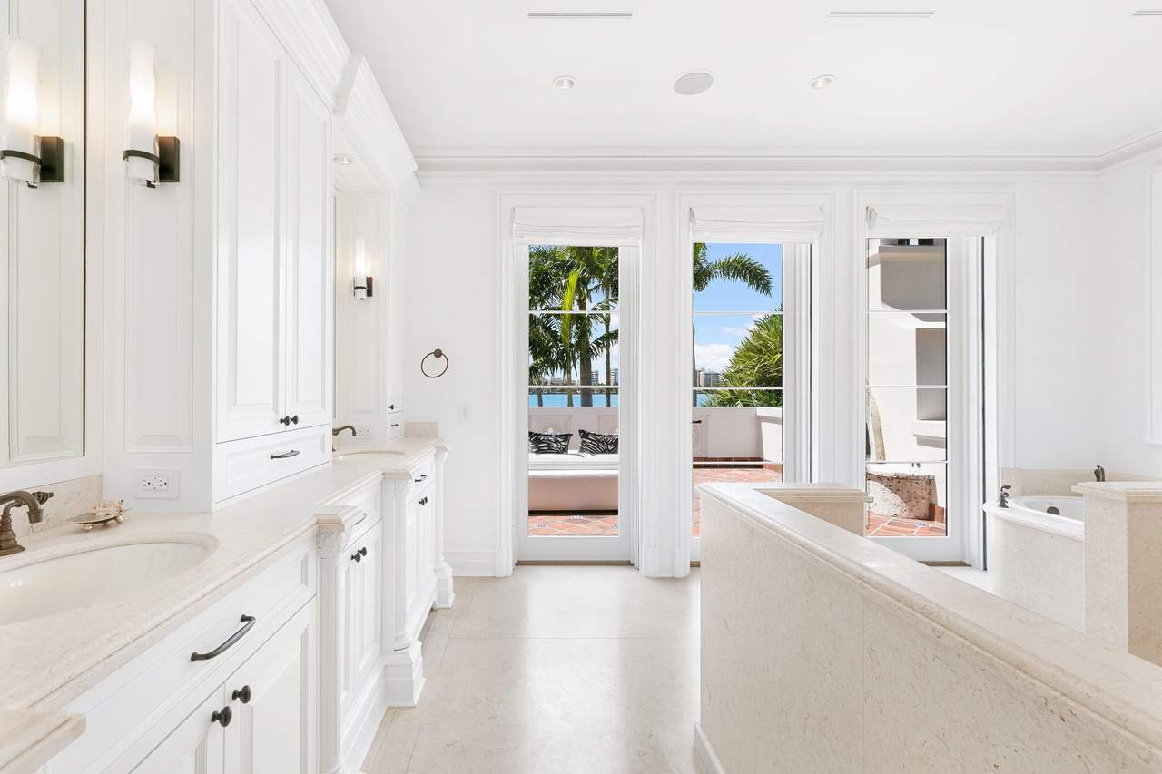 313 Dunbar Road Palm Beach FL 33480