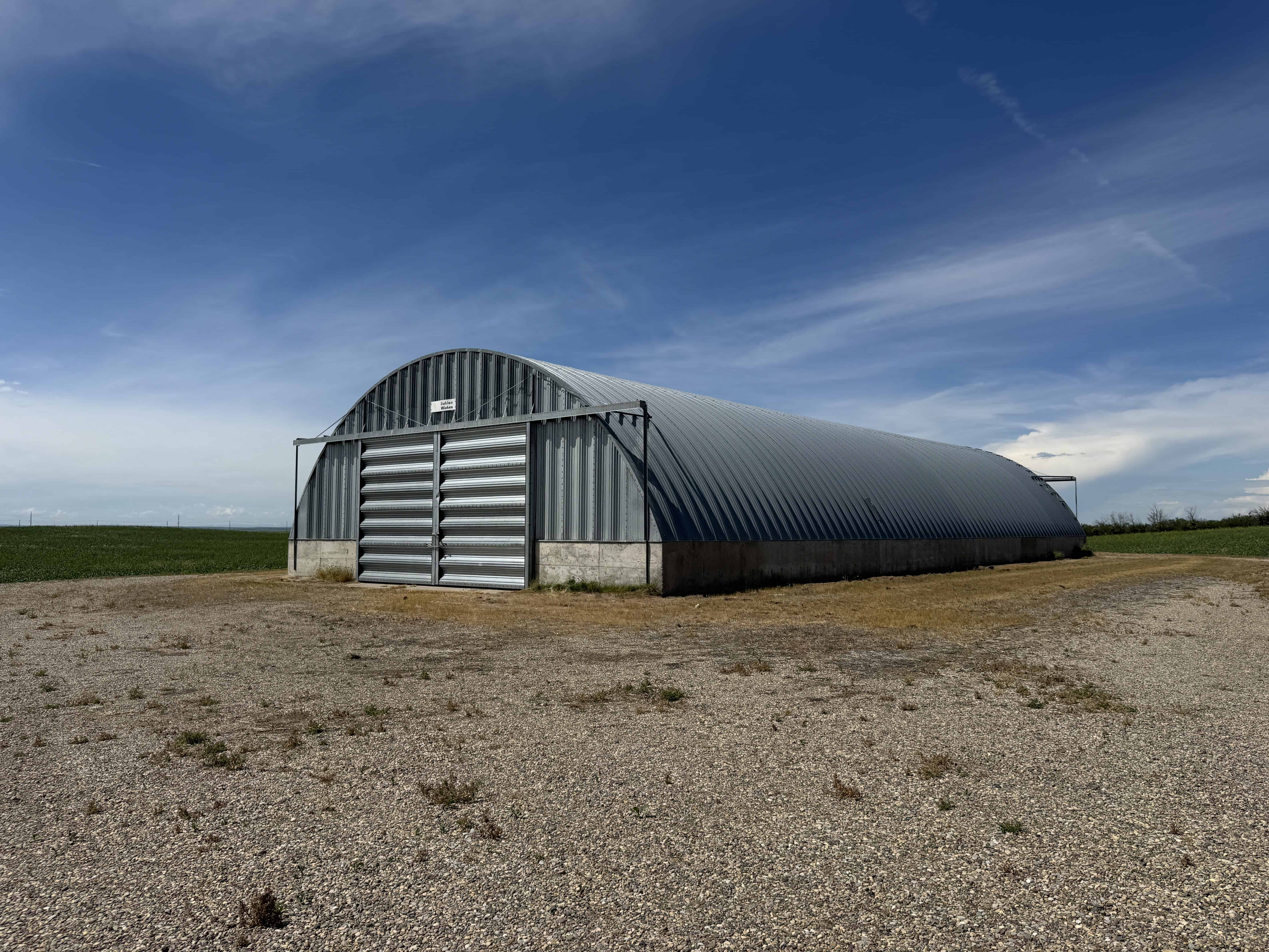 ON Rr 220 County Of Lethbridge AB T1K 7N3