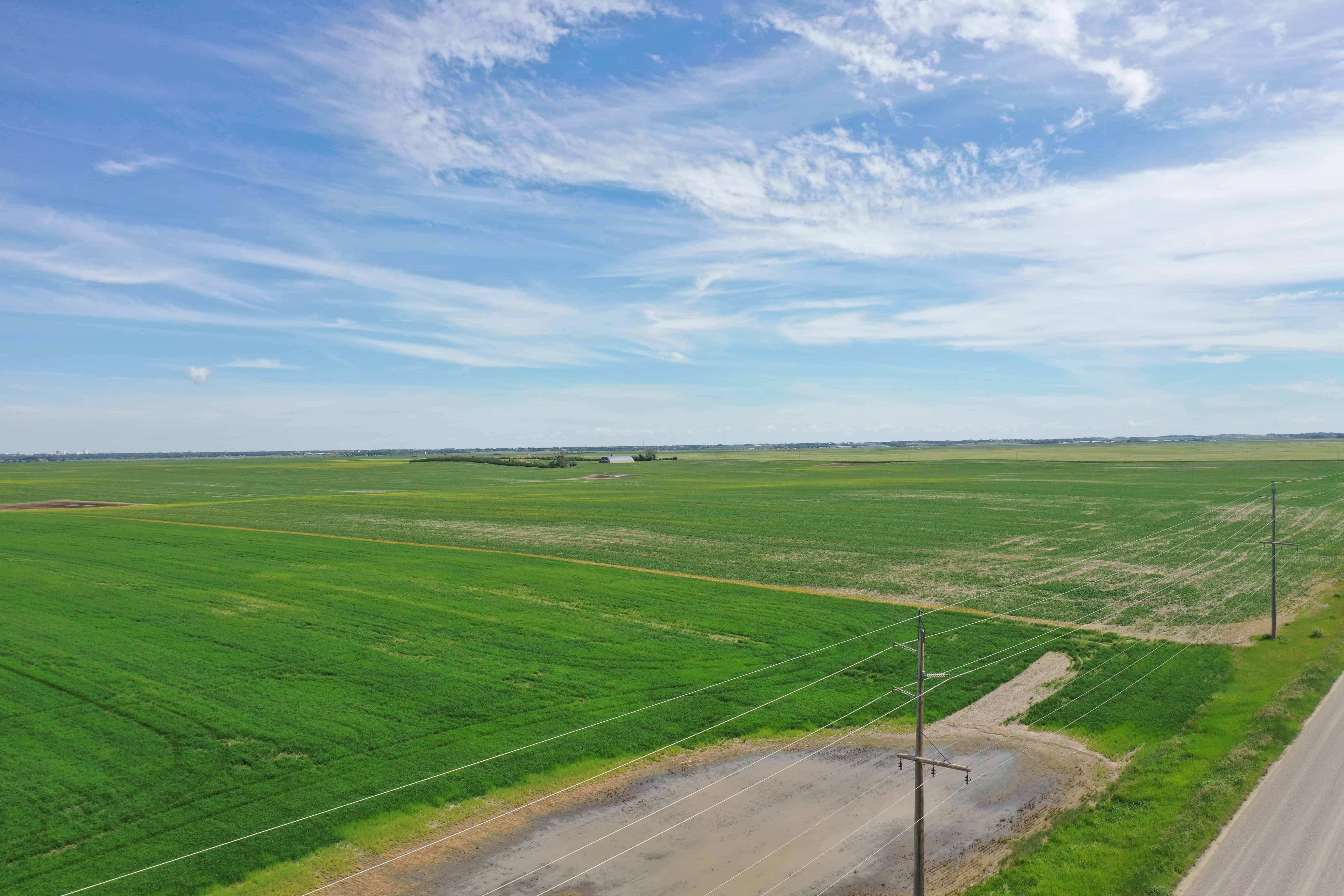 ON Rr 220 County Of Lethbridge AB T1K 7N3