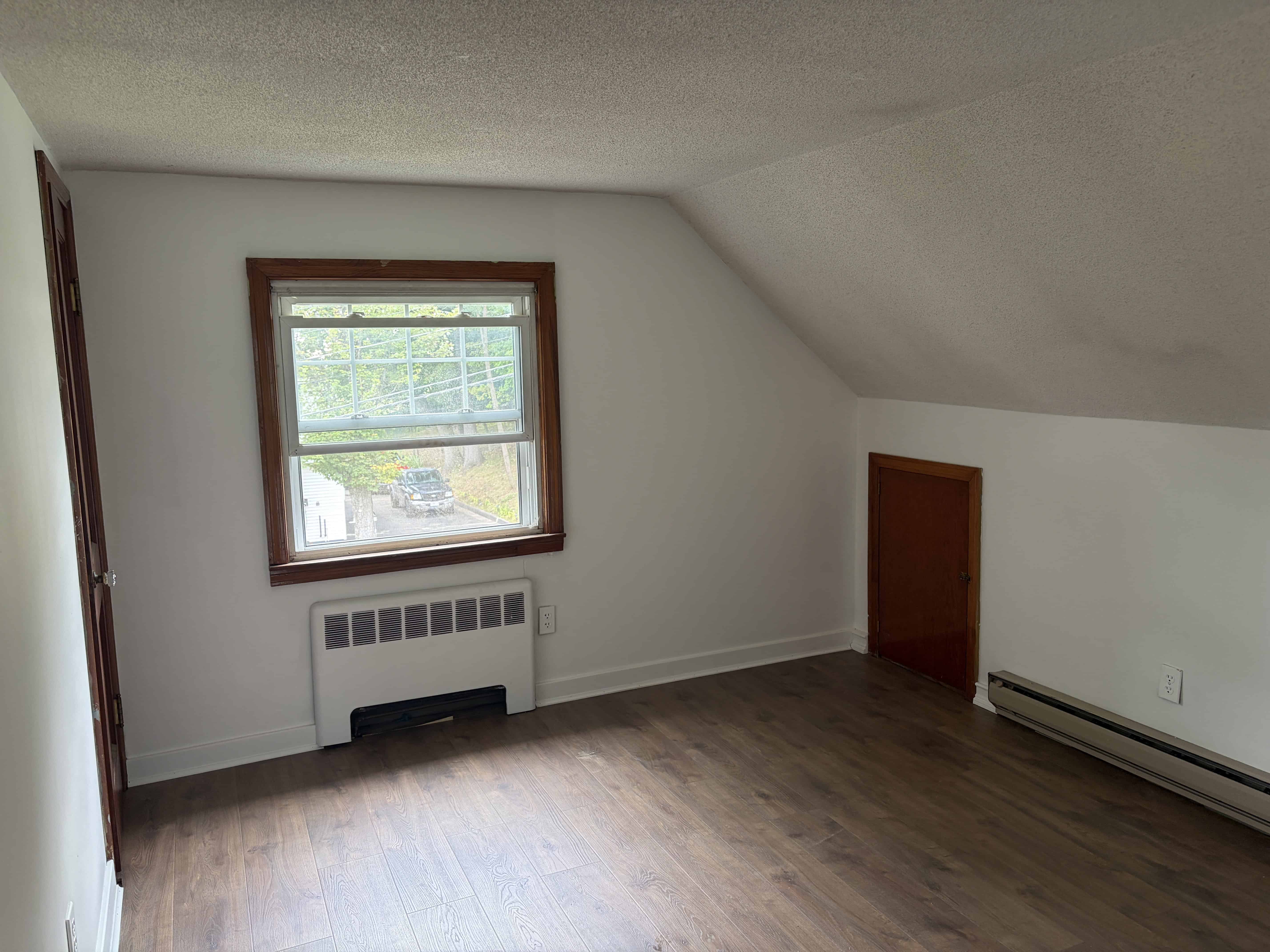 Holyoke MA 01040