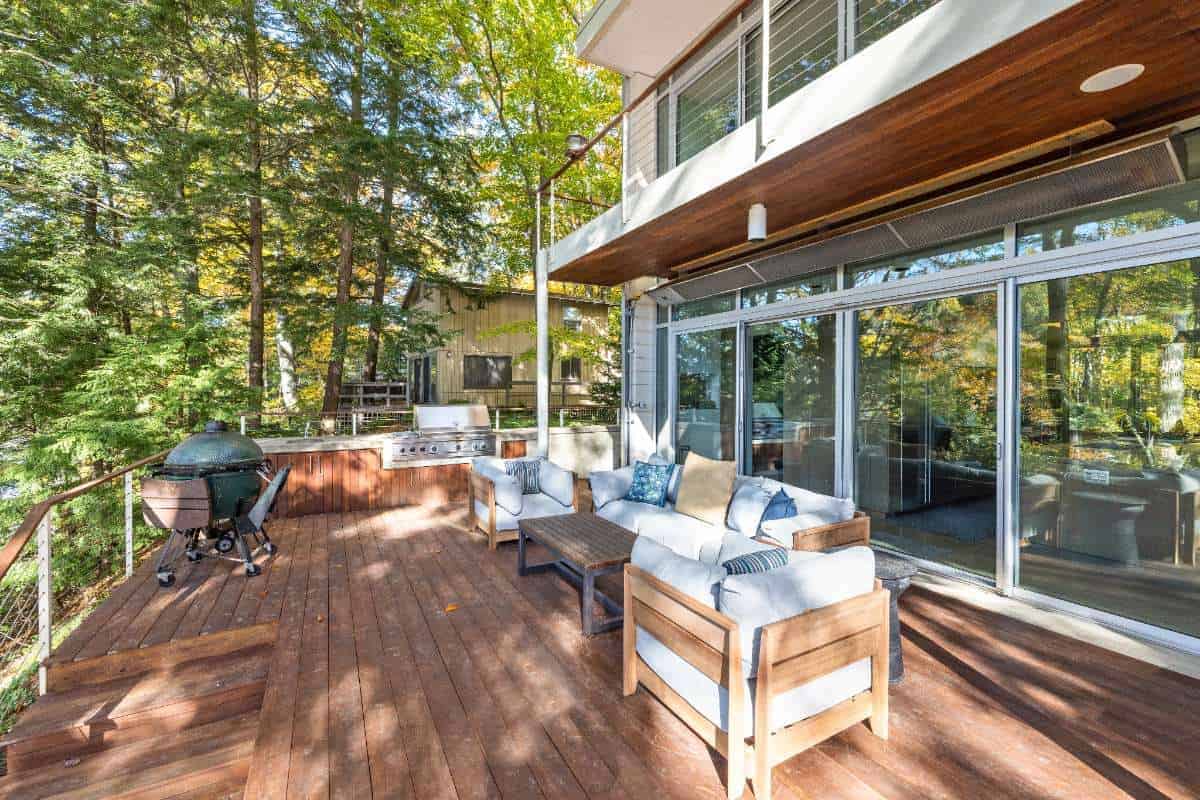 3470 Riverside Drive Saugatuck MI