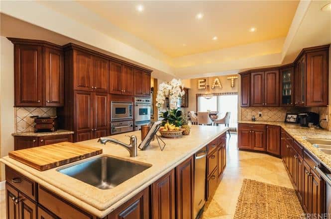 24359 La Masina Court Calabasas CA 91302