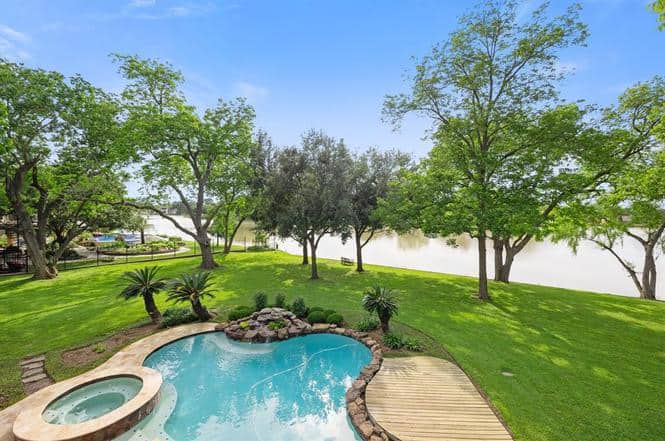 1217 N Horseshoe Drive Sugar Land TX 77478
