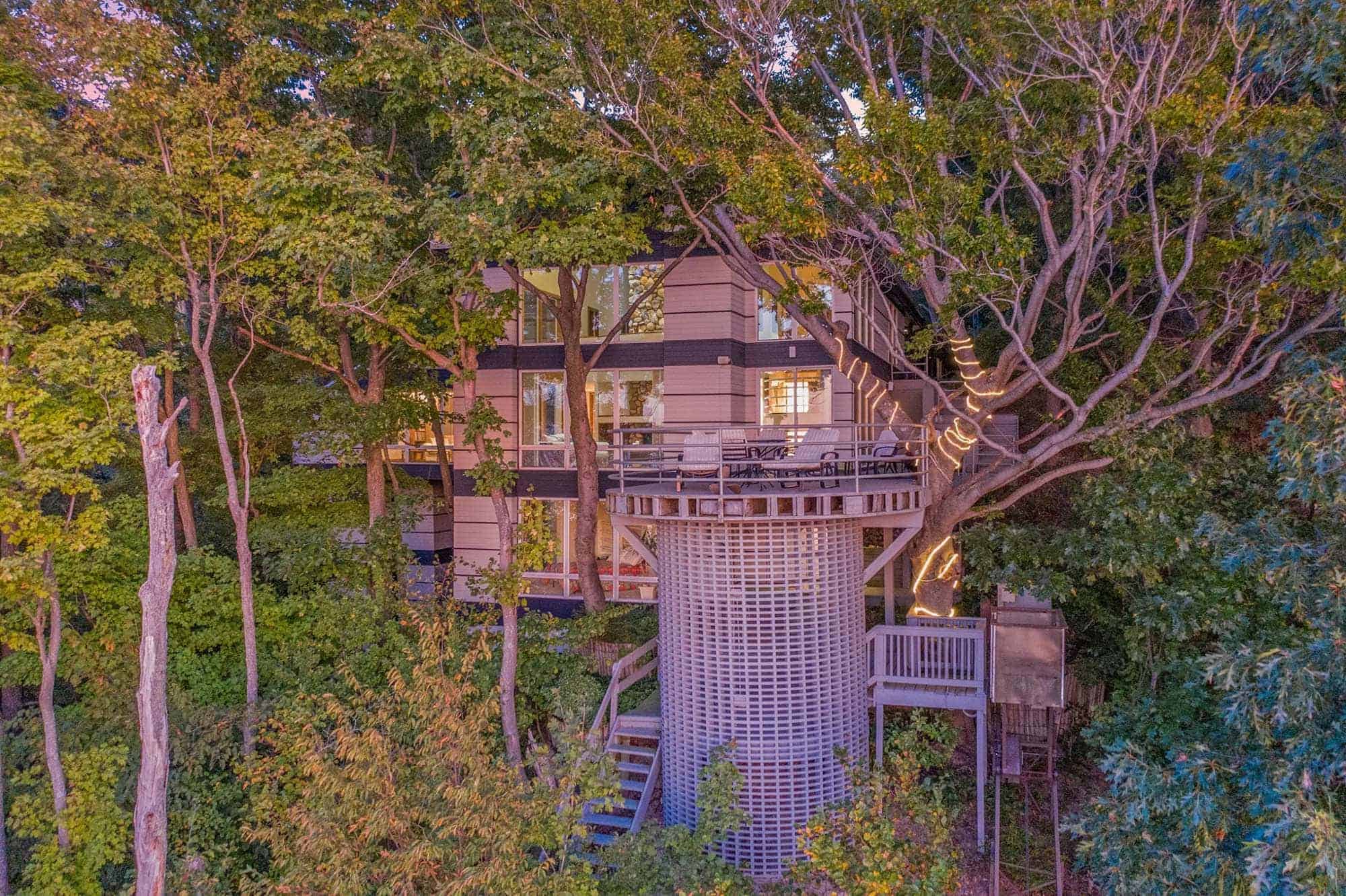 41564 Wilderness Dunes Lane Covert MI