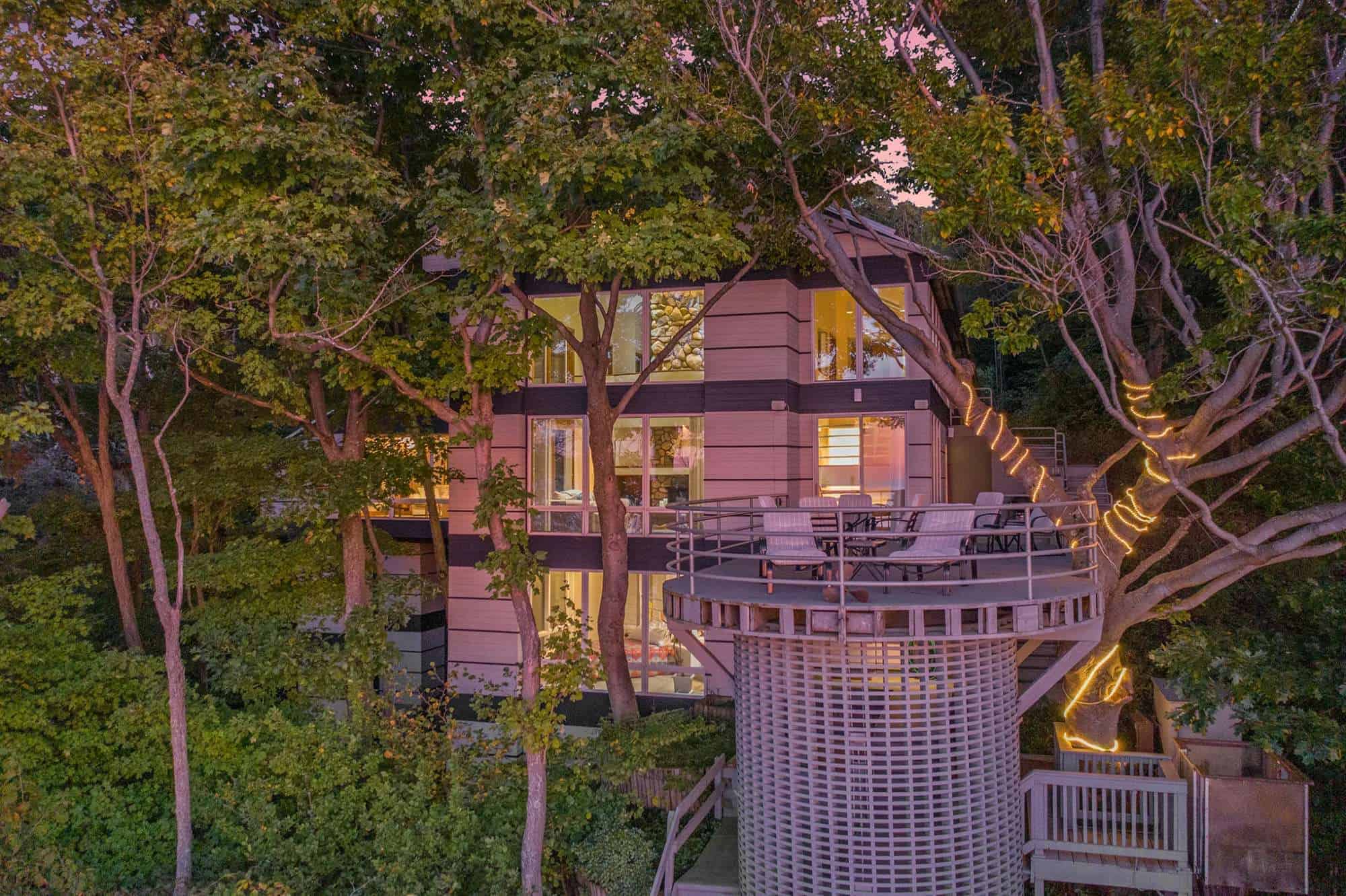 41564 Wilderness Dunes Lane Covert MI