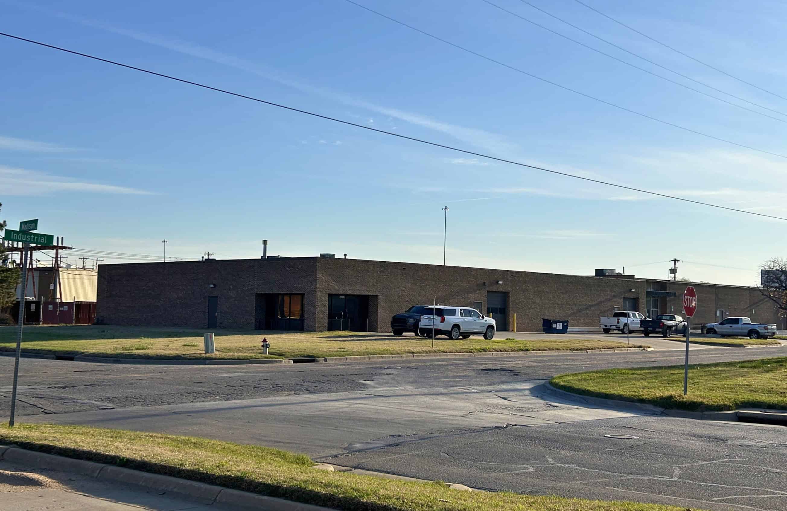 Wichita KS, 2106 E Industrial