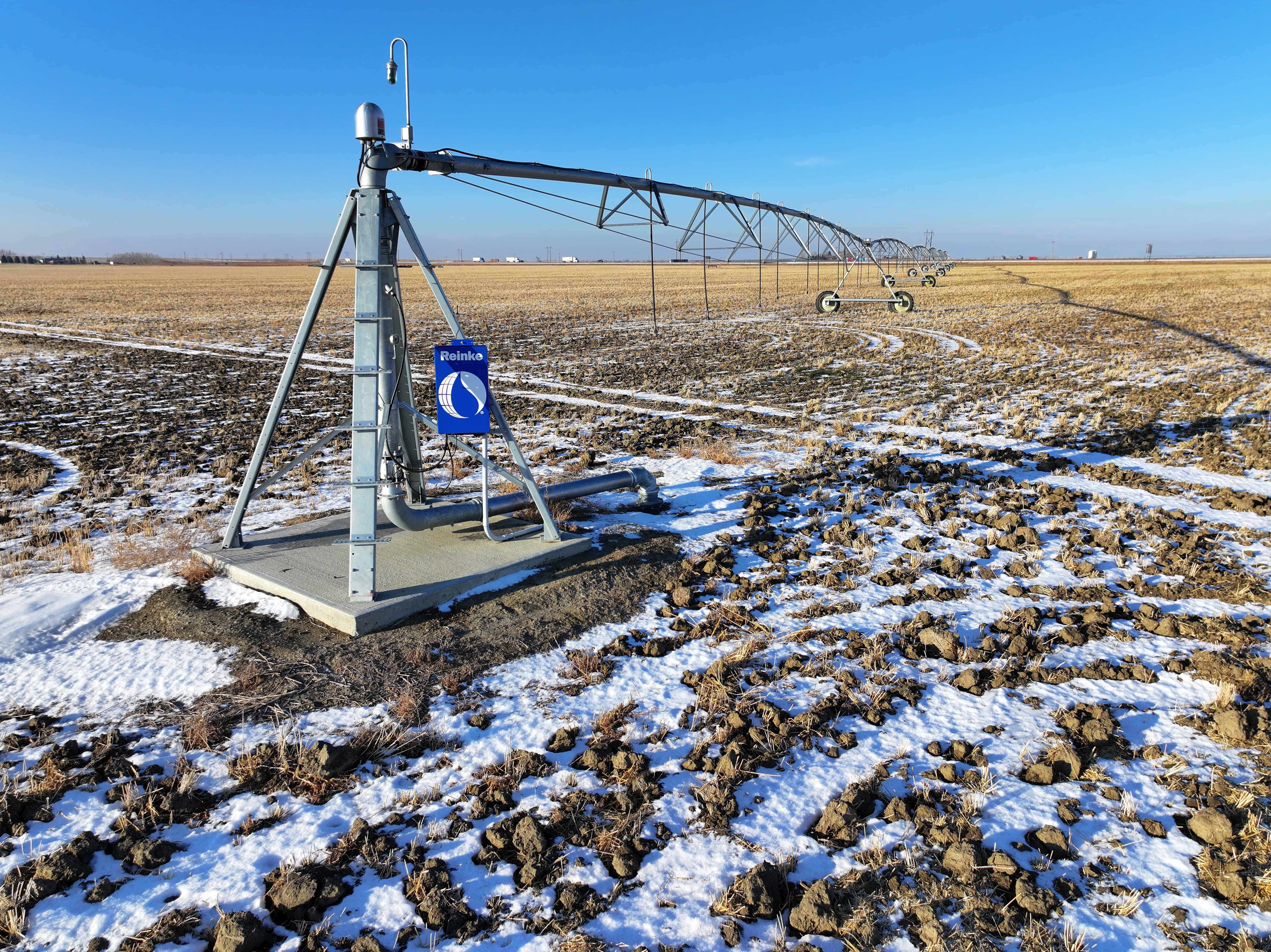 South 1/2-1-18-13-w4 Tilley AB