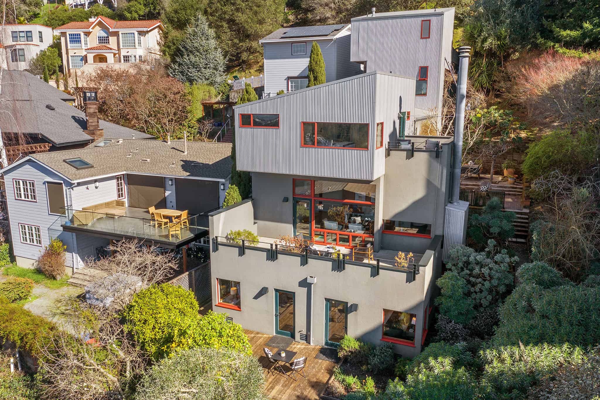 10033 Broadway Terrace Oakland CA 94611