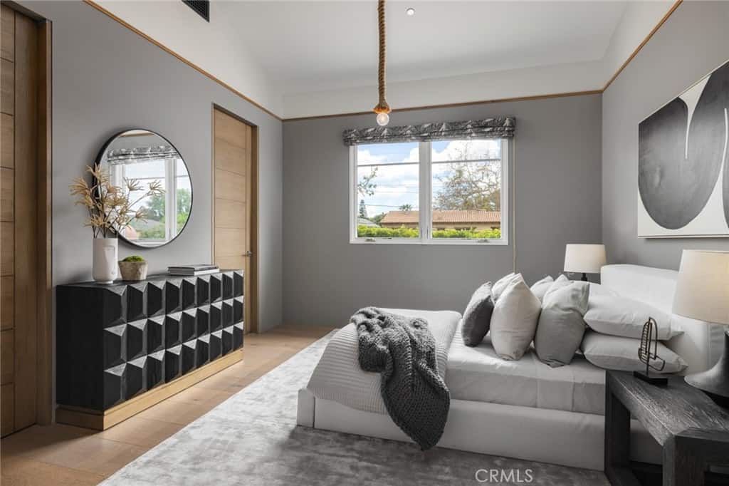 12626 Hortense Street Studio City CA 91604