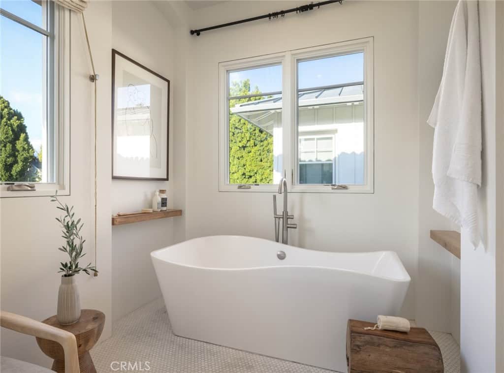 12626 Hortense Street Studio City CA 91604