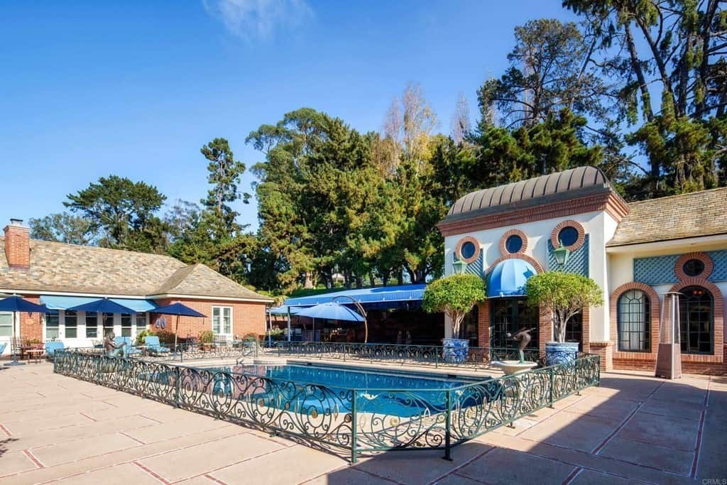 7007 Country Club Drive La Jolla CA 92037