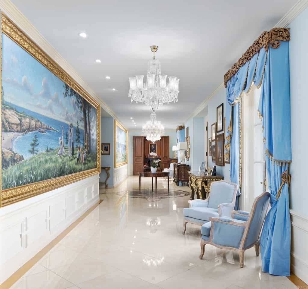 7007 Country Club Drive La Jolla CA 92037