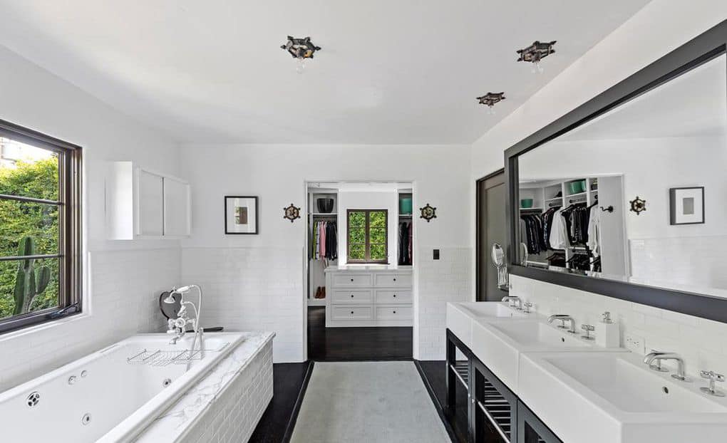 820 N Roxbury Drive Beverly Hills CA 90210
