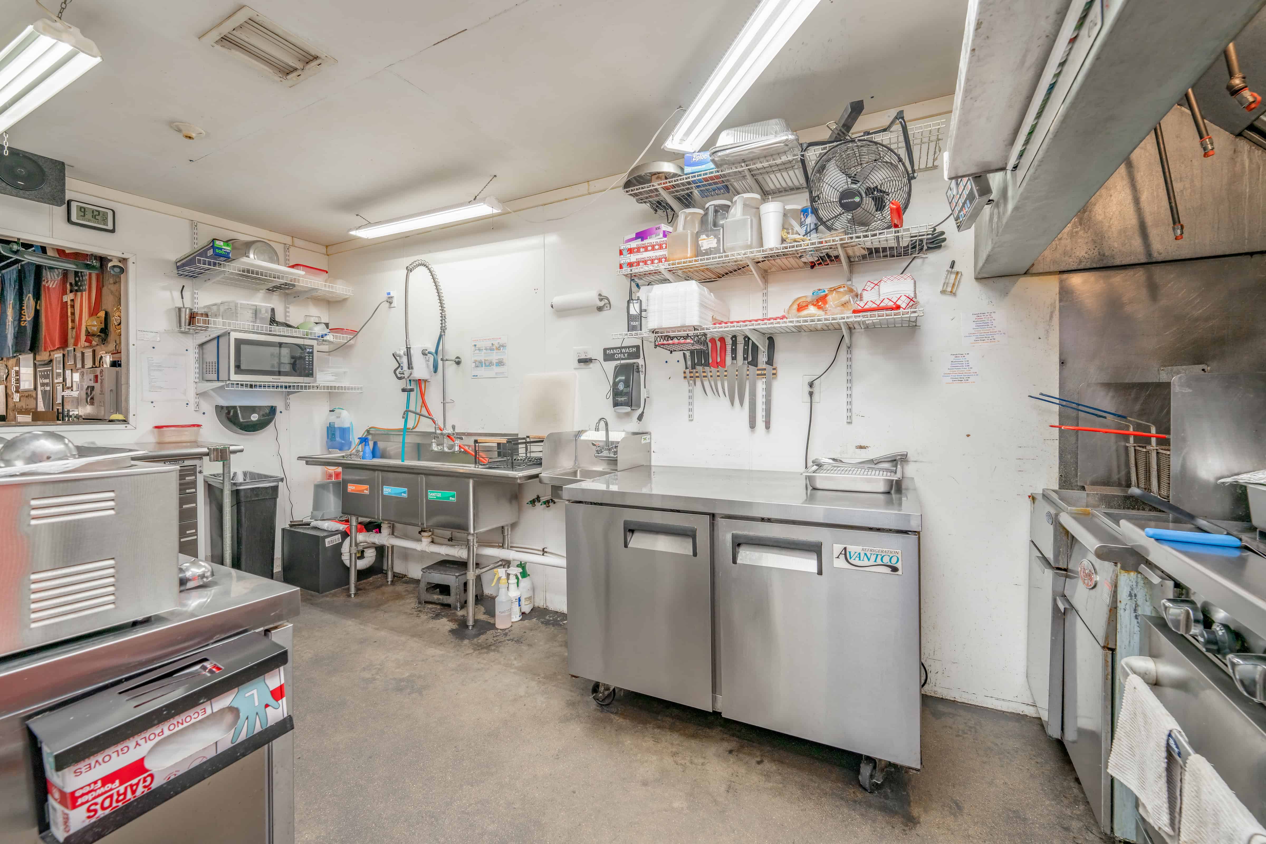 215-217 N Washington Avenue Wellington KS 67152