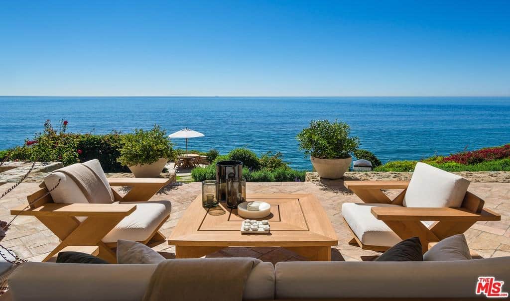 27560 Pacific Coast Hwy, Malibu CA 90265