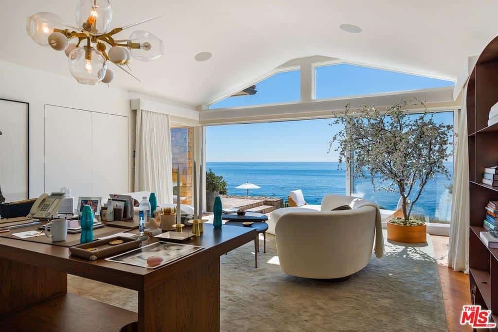 27560 Pacific Coast Hwy, Malibu CA 90265