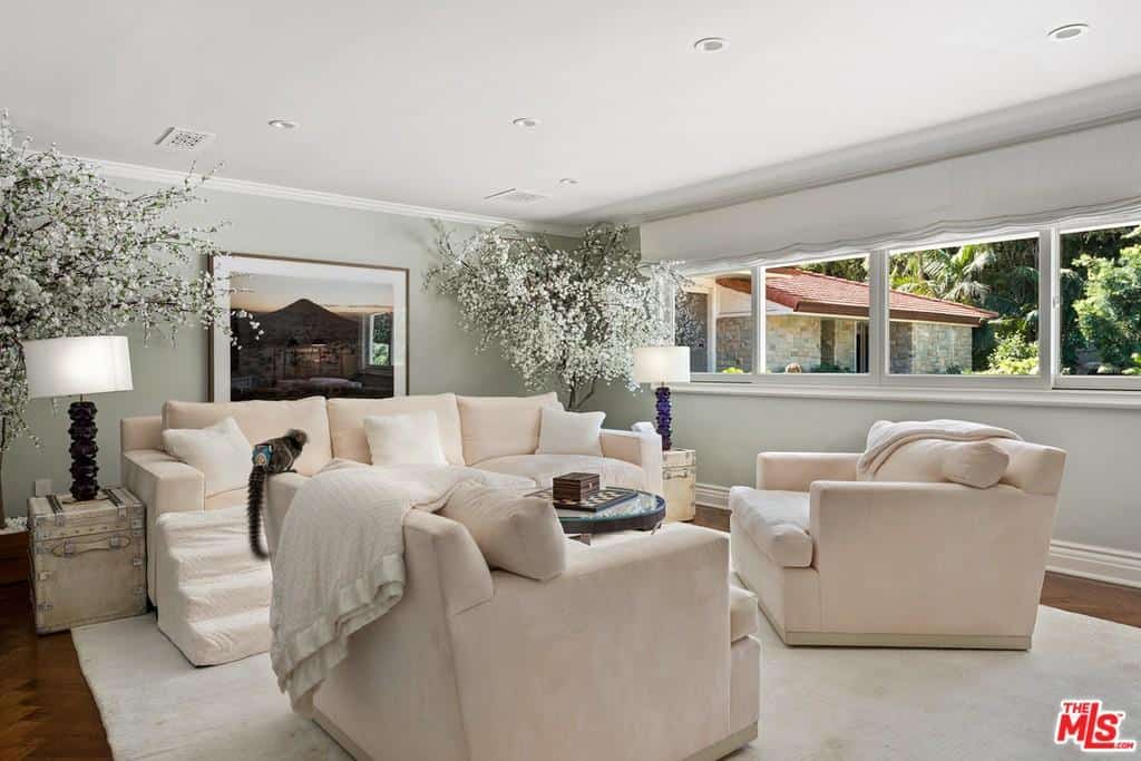 27560 Pacific Coast Hwy, Malibu CA 90265