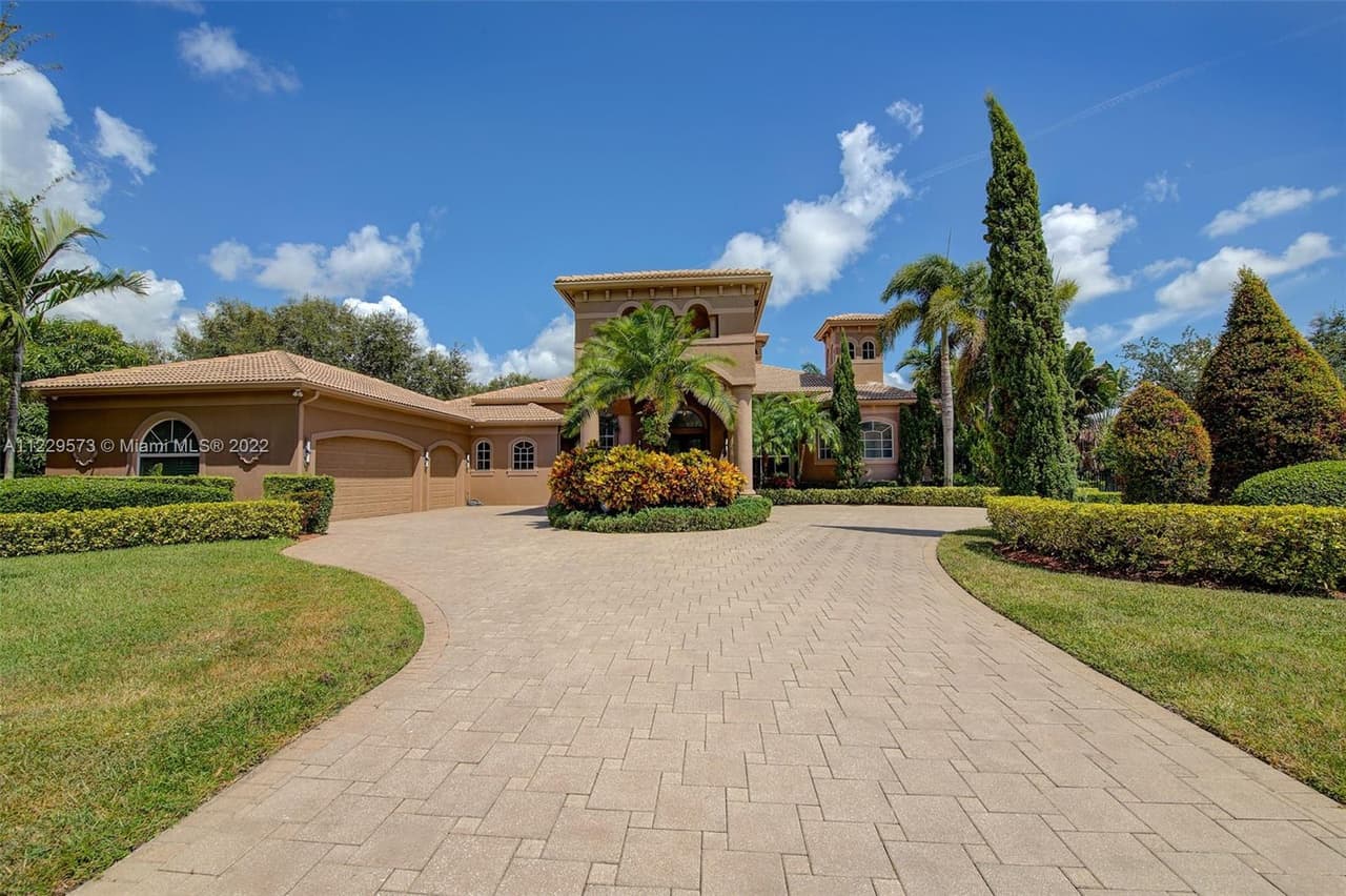 11029 Blackhawk Boulevard Davie FL 33328