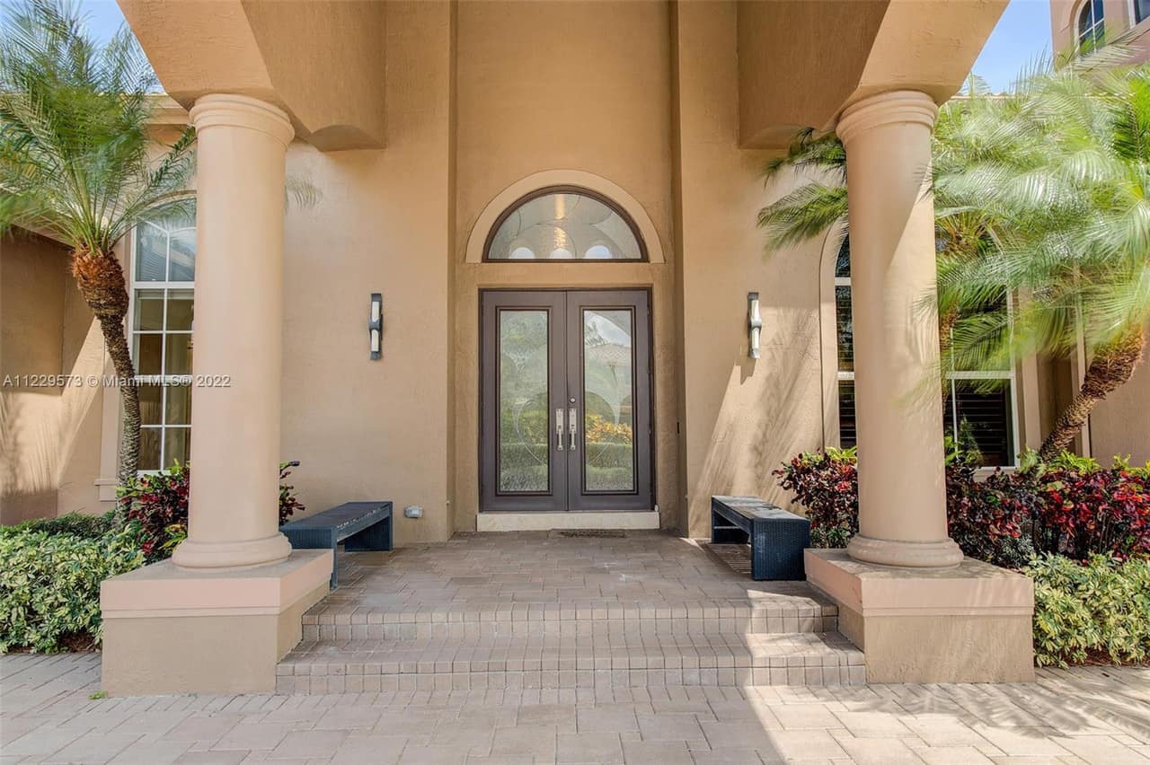 11029 Blackhawk Boulevard Davie FL 33328