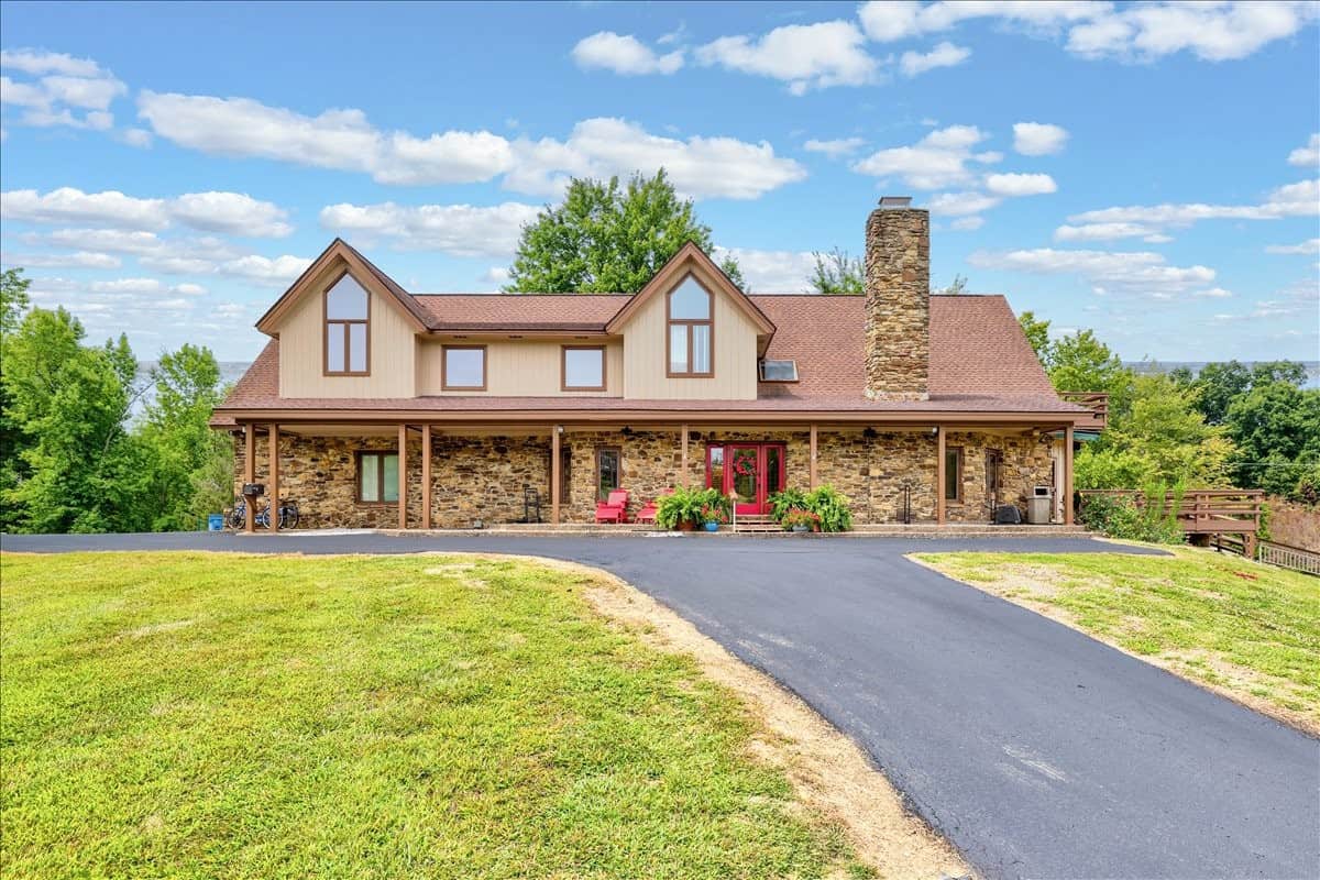 30 Bass Court Whitesville KY 42378