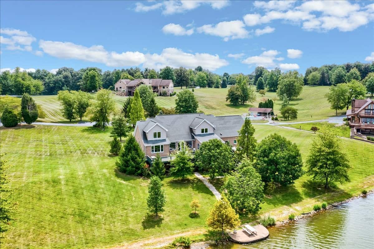 30 Bass Court Whitesville KY 42378