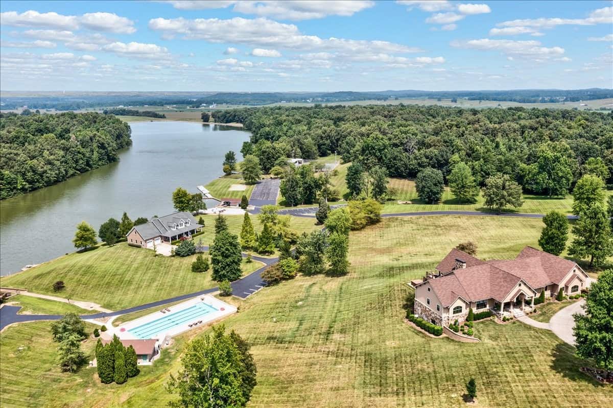 30 Bass Court Whitesville KY 42378