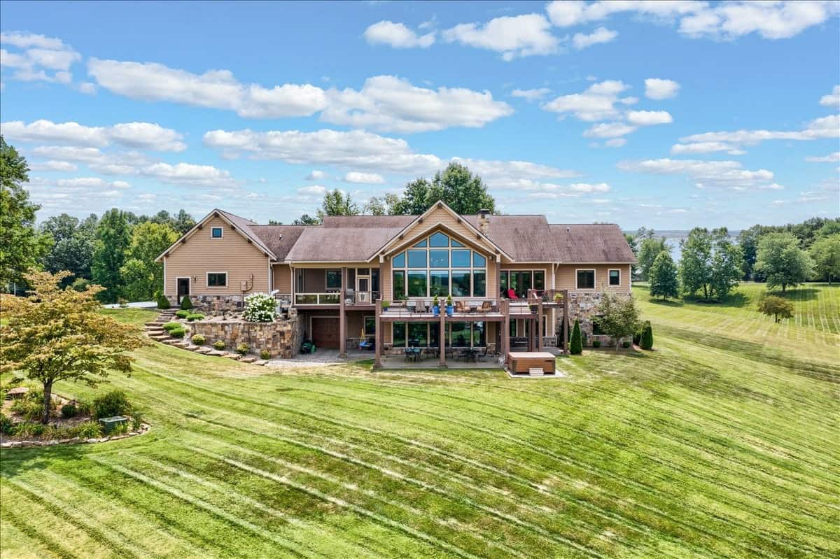 30 Bass Court Whitesville KY 42378