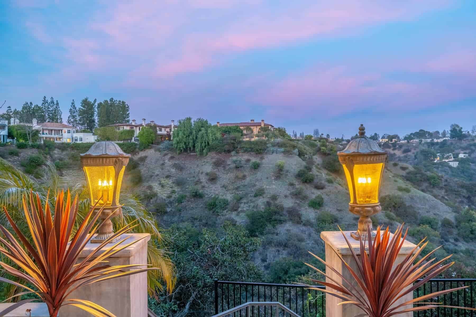 2286 Worthing Lane Bel Air Crest CA 90077