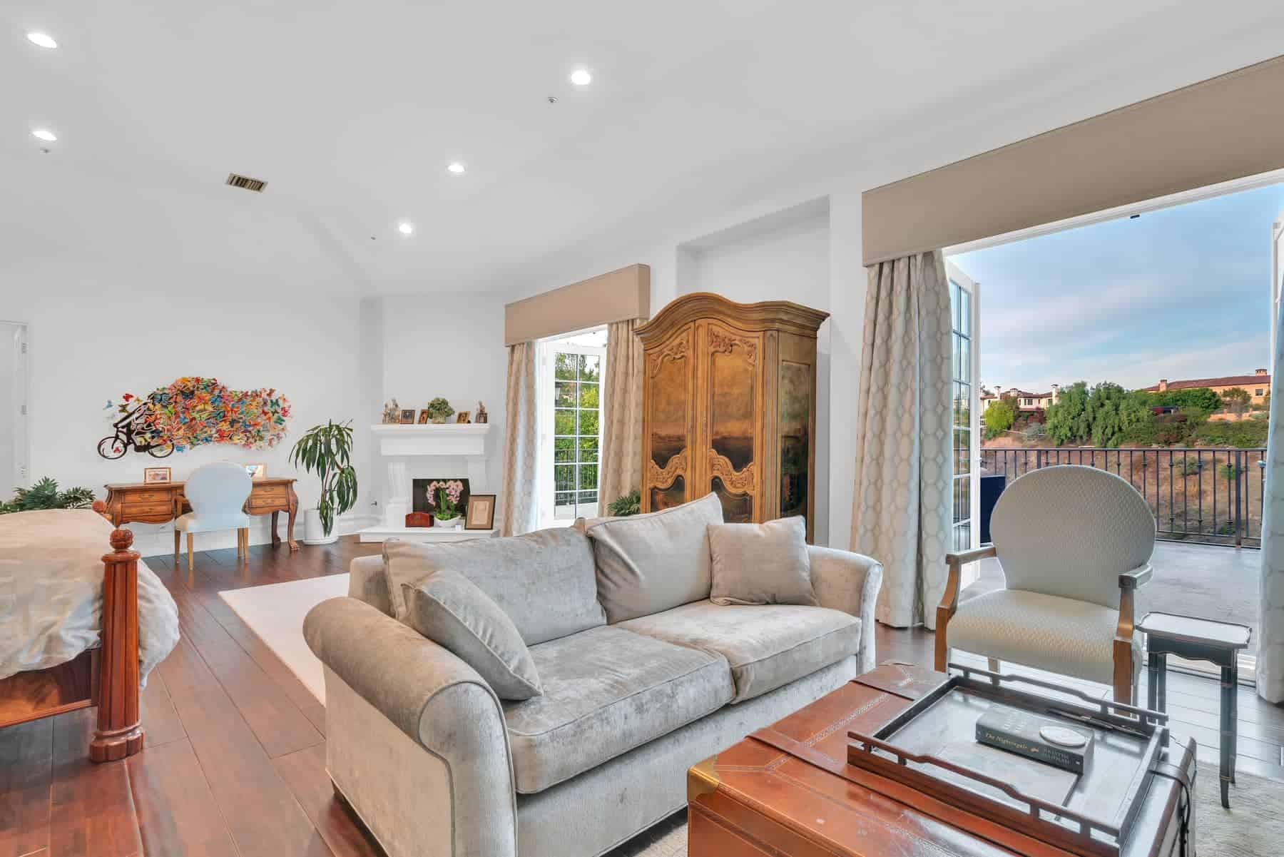 2286 Worthing Lane Bel Air Crest CA 90077