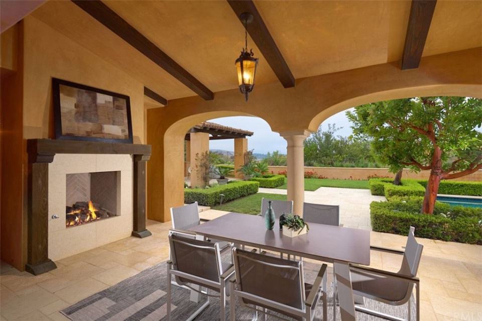 51 Echo Glen Irvine CA 92603