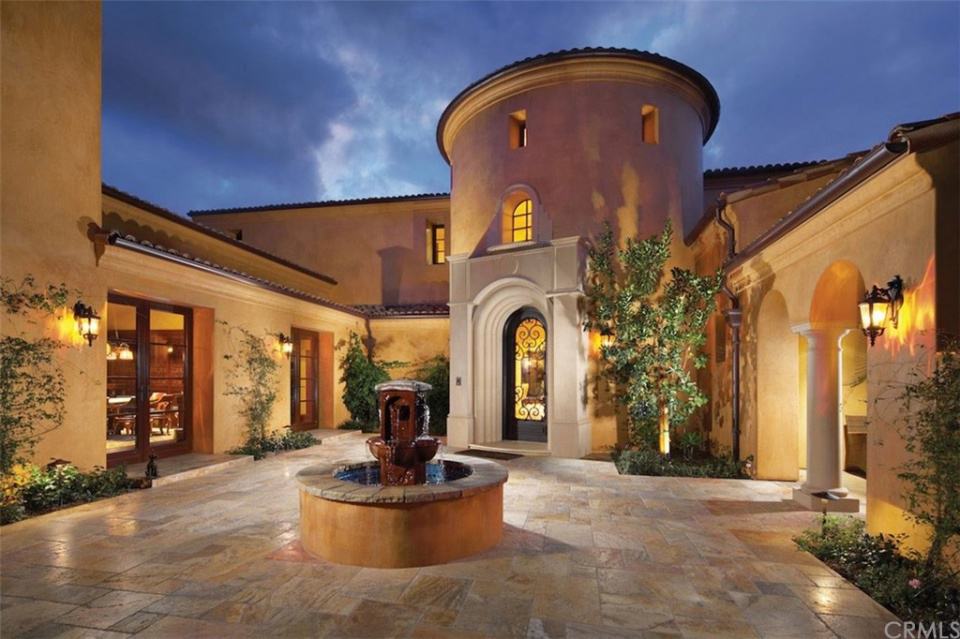 51 Echo Glen Irvine CA 92603