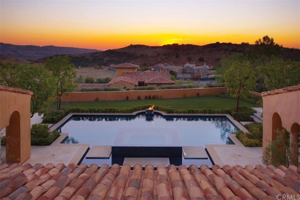 51 Echo Glen Irvine CA 92603