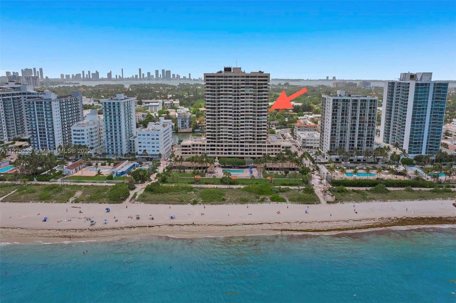 2555 Collins Avenue Miami Beach FL 33140