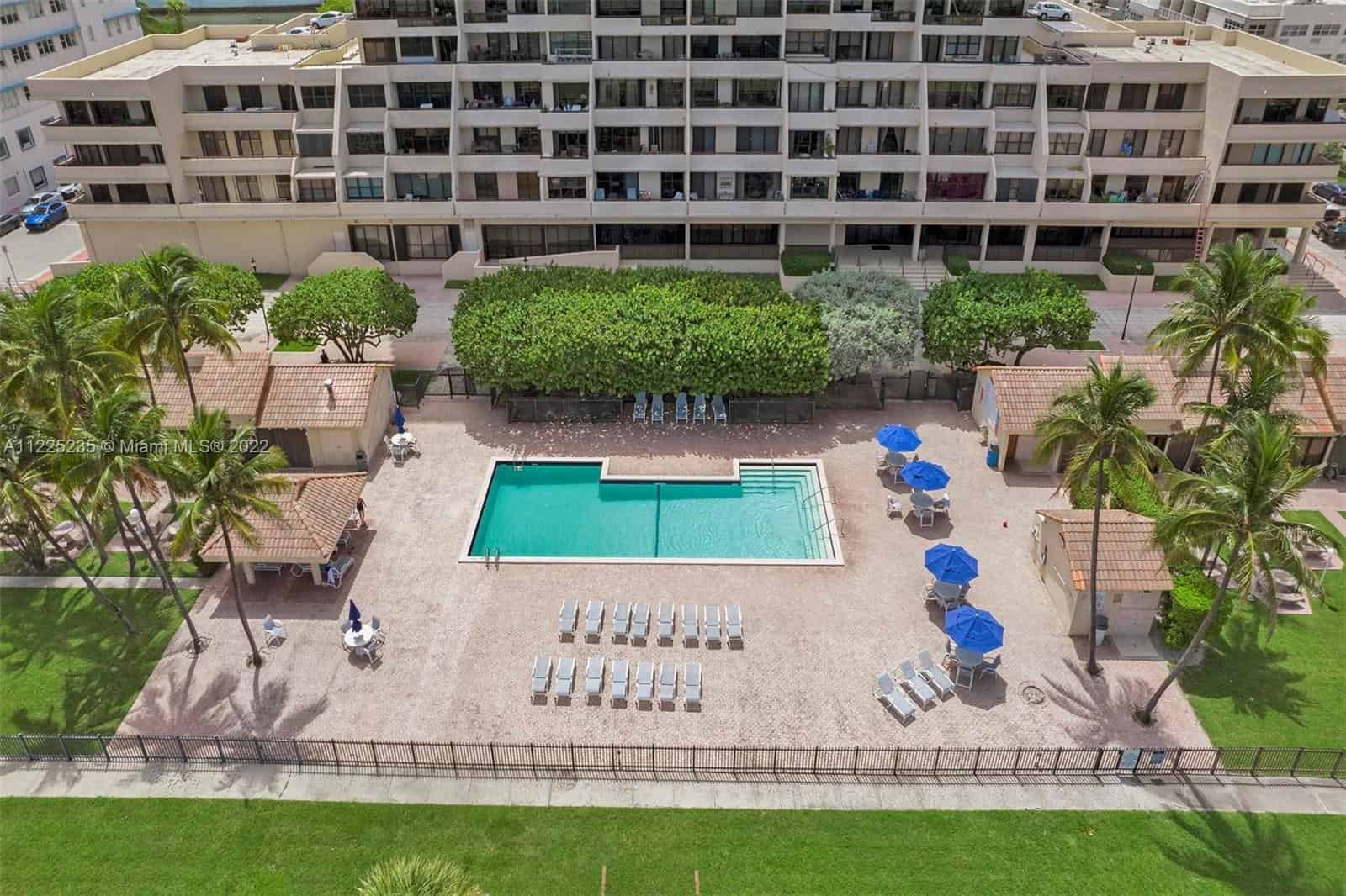 2555 Collins Avenue Miami Beach FL 33140