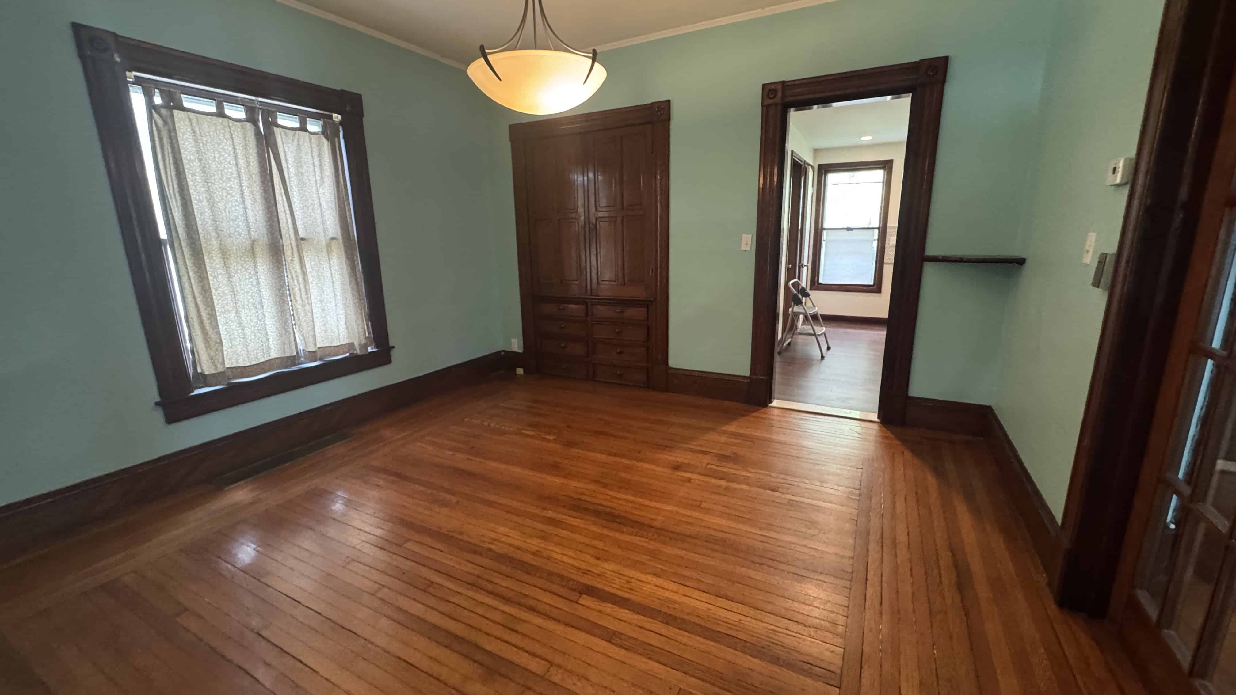 Holyoke MA 01040