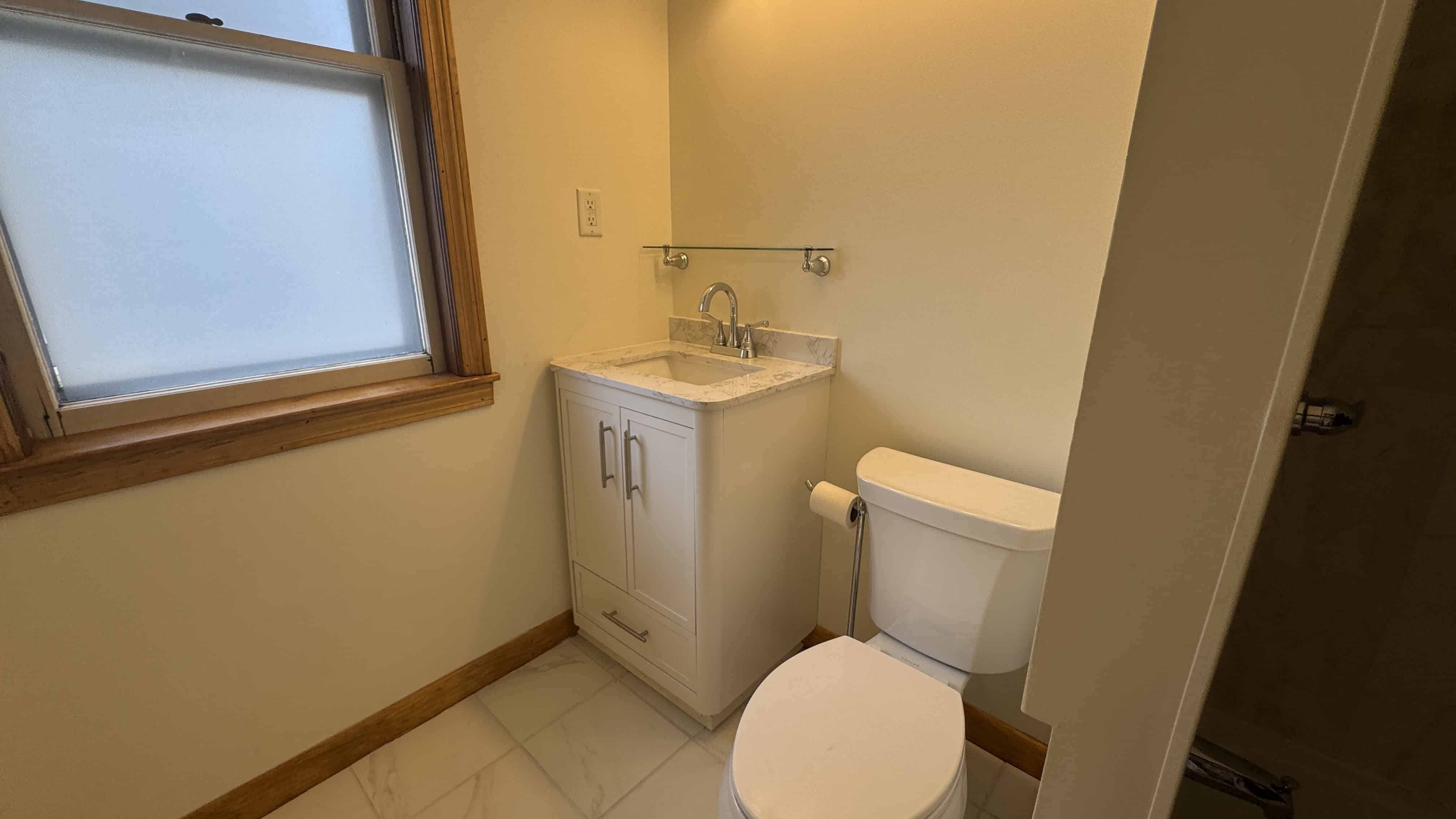 Holyoke MA 01040
