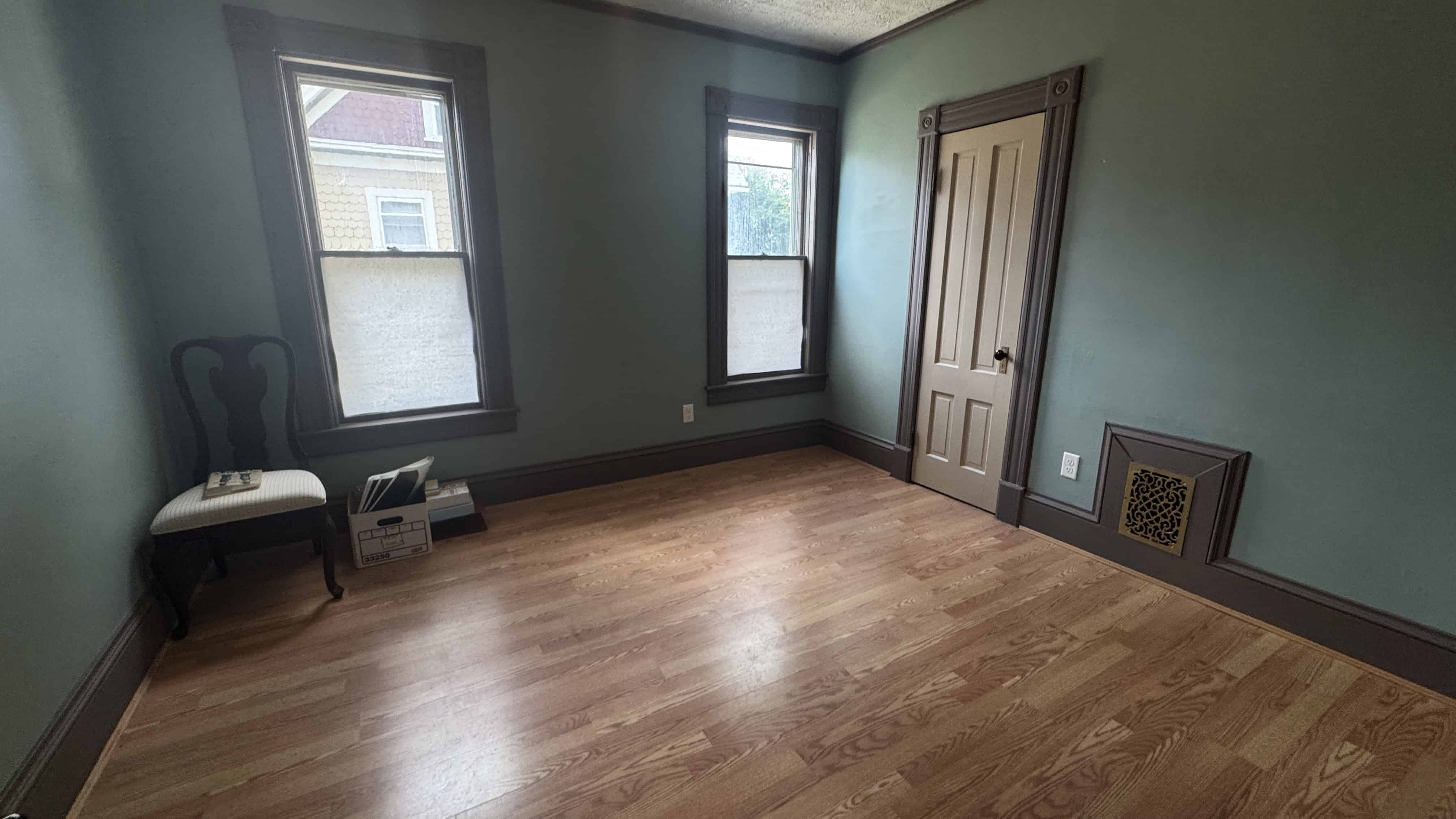 Holyoke MA 01040