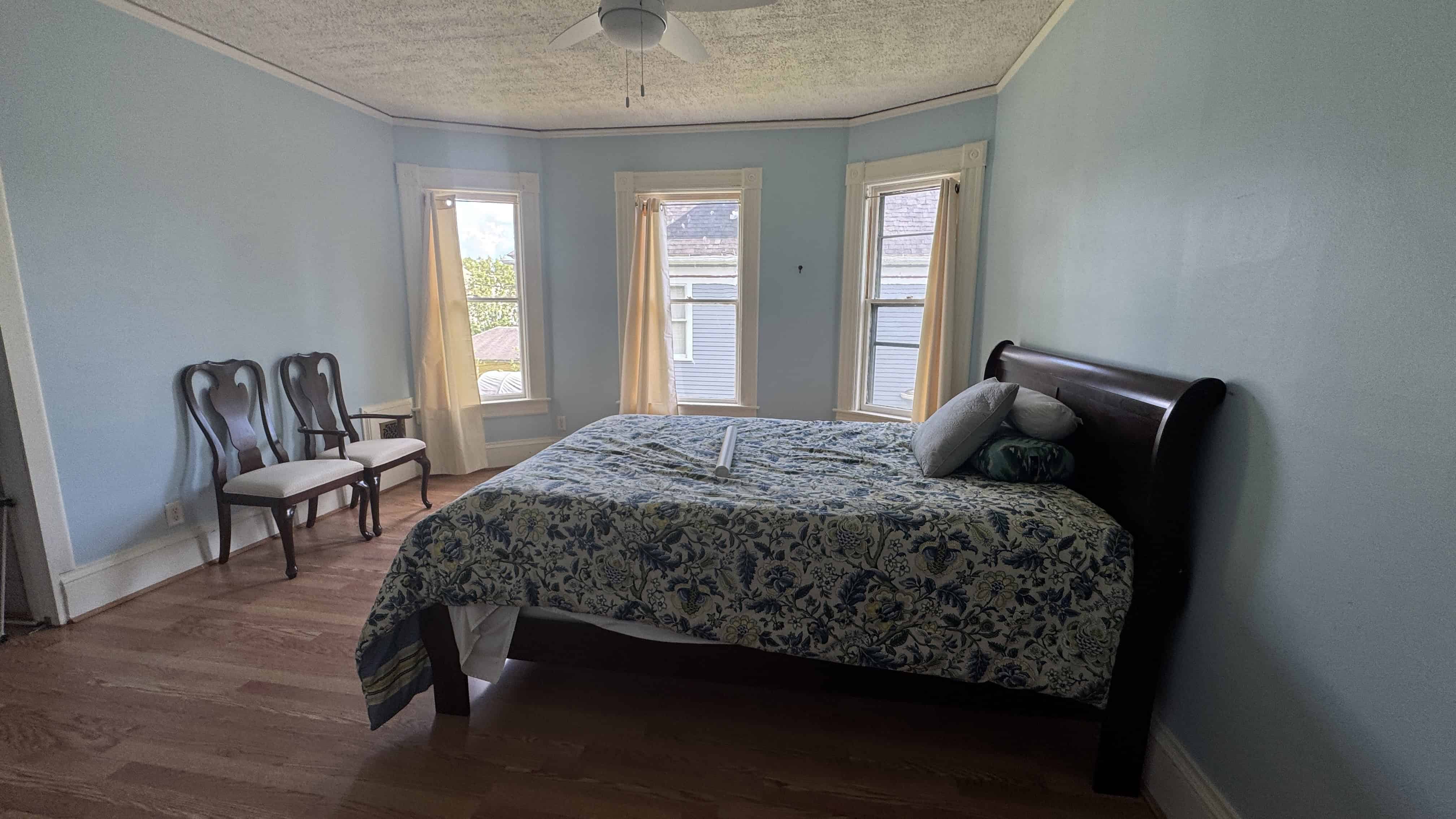 Holyoke MA 01040