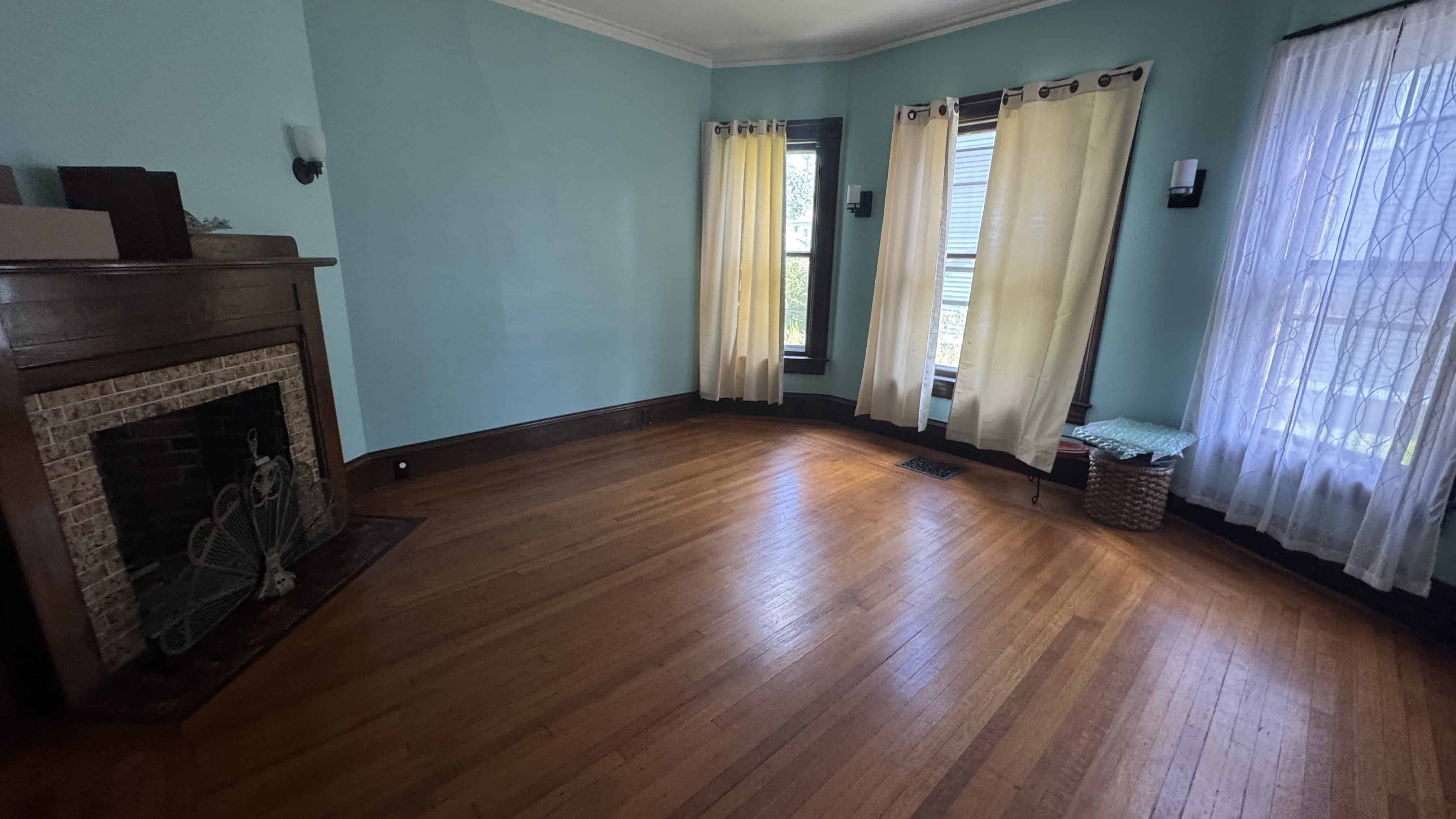 Holyoke MA 01040