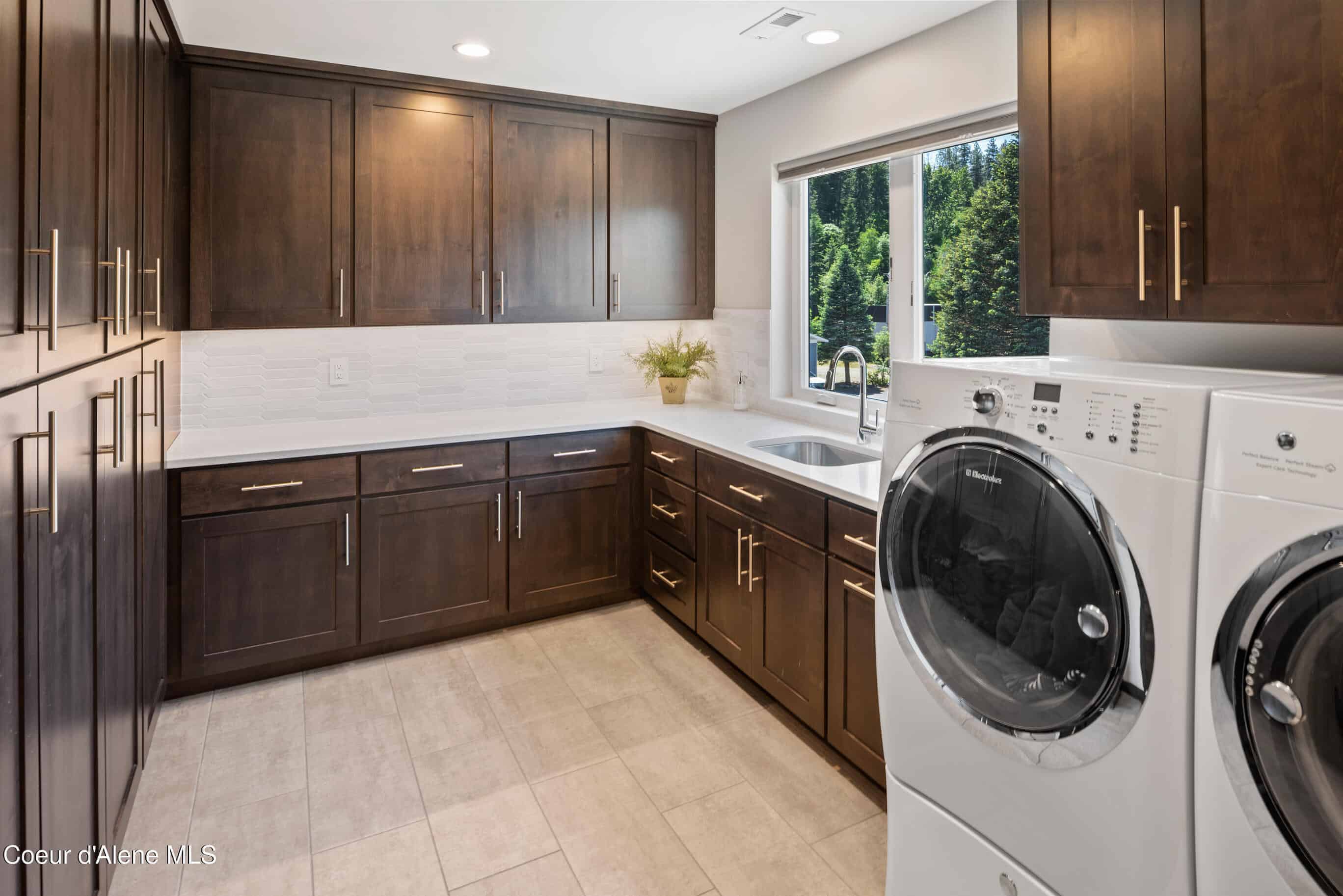 518 S Hidden Island Lane Coeur d Alene ID 83814