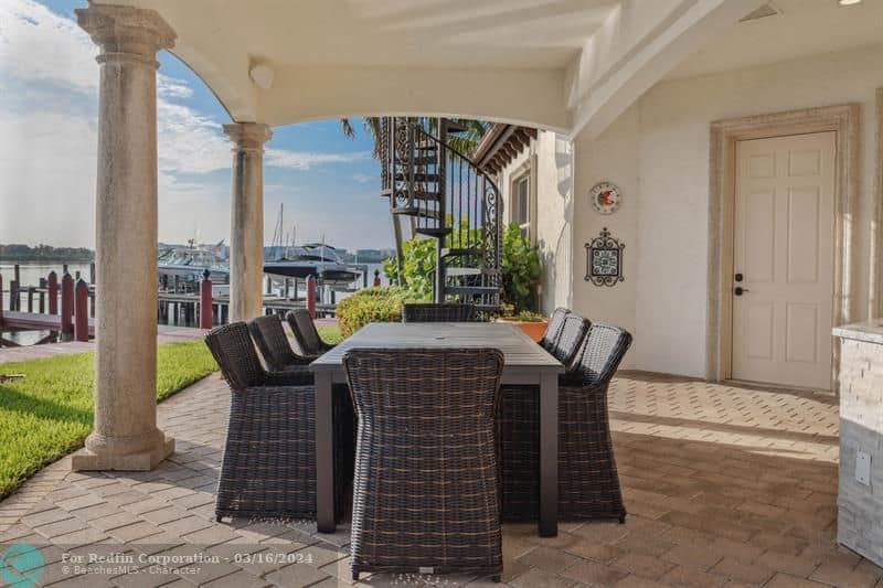 10 Bella Vista Avenue Lake Worth Beach FL 33460