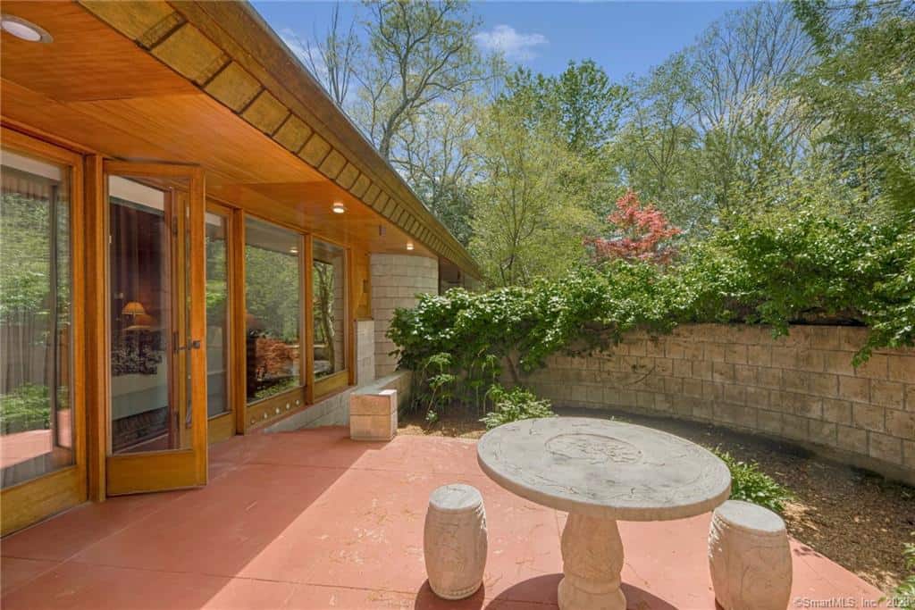 432 Frogtown Road New Canaan CT 06840