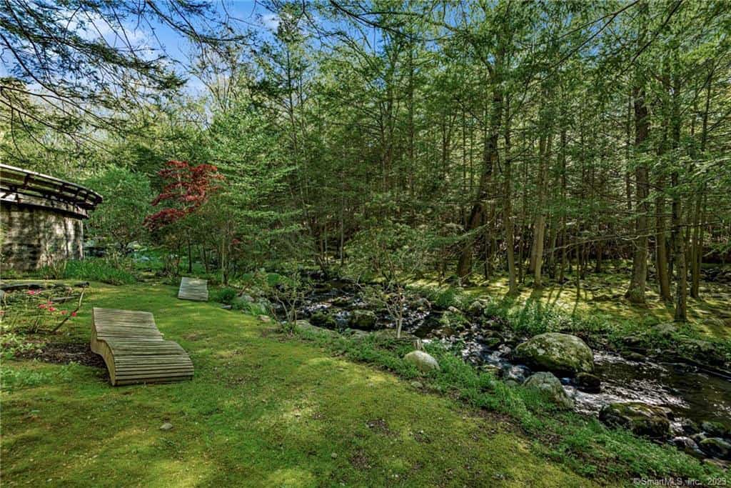 432 Frogtown Road New Canaan CT 06840